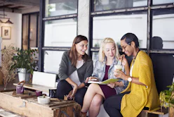 How To Stop Interrupting People & Be A Better Listener In 3 Days