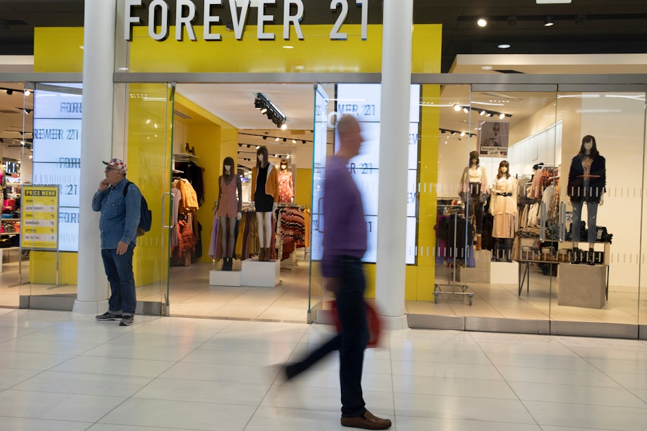 Forever 21 opens second store in Boston