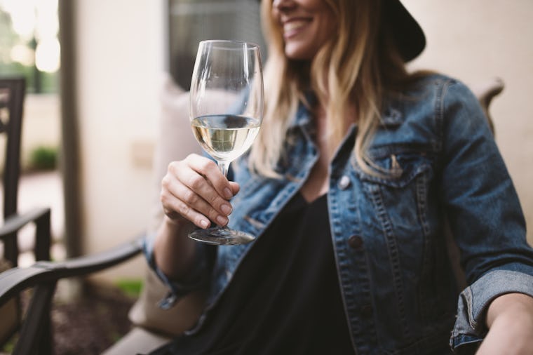 How White Wine Affects Your Body, According To Experts