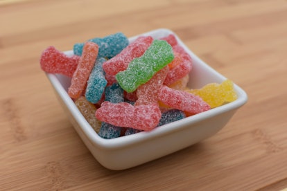 sour gummy candies
