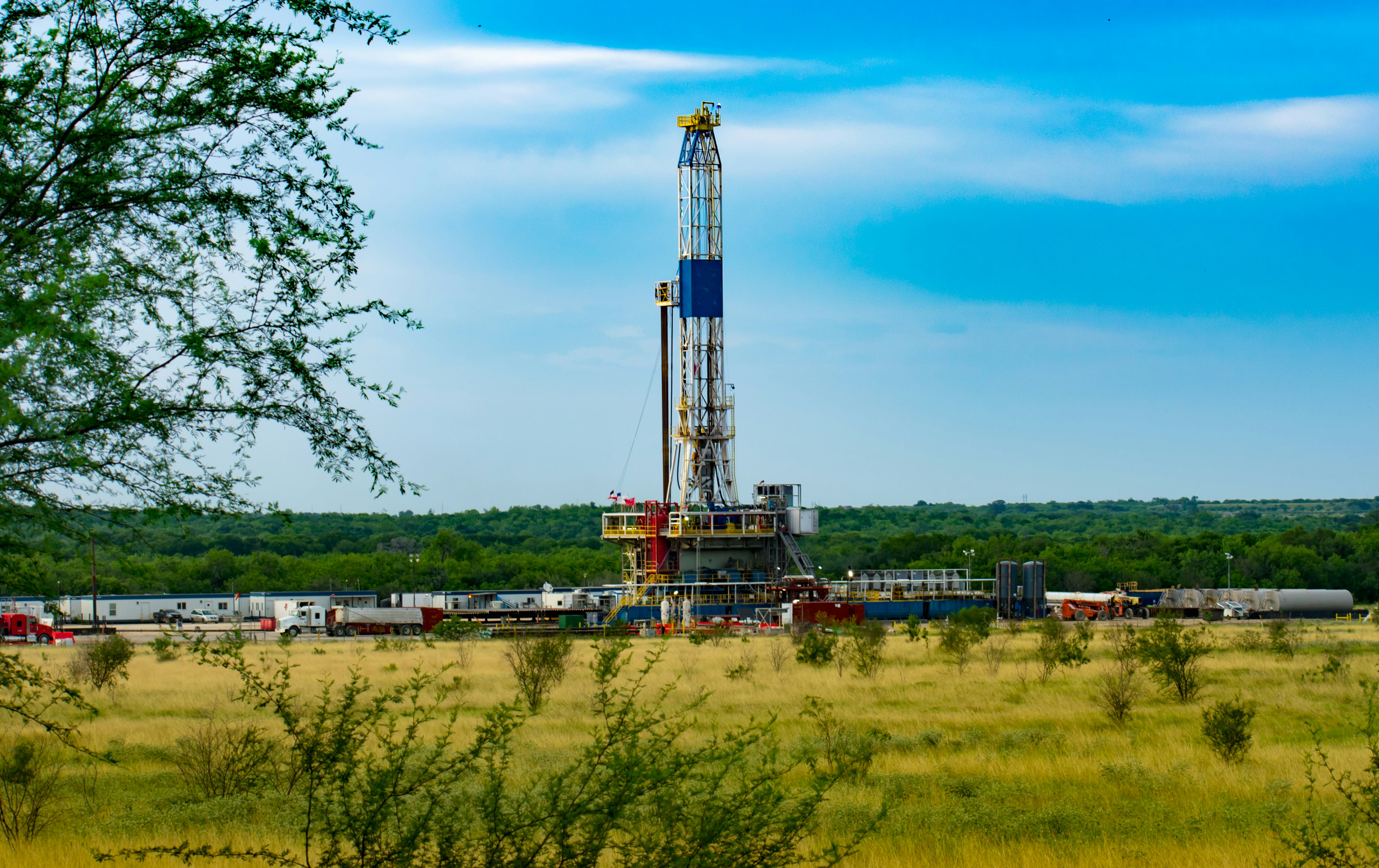 Fracking An American Shale Well