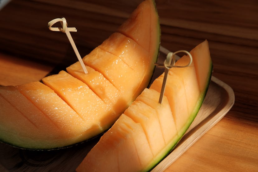 Melon/cantaloupe in plate