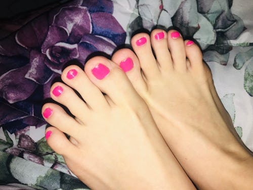 Pedicure Foot Fetish In Bed