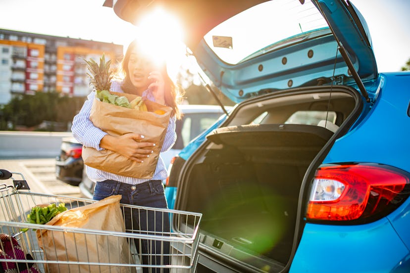 Shopping in the grocery store helps you save on delivery fees.