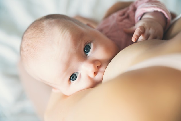 free online breastfeeding courses can help moms  learn about latch