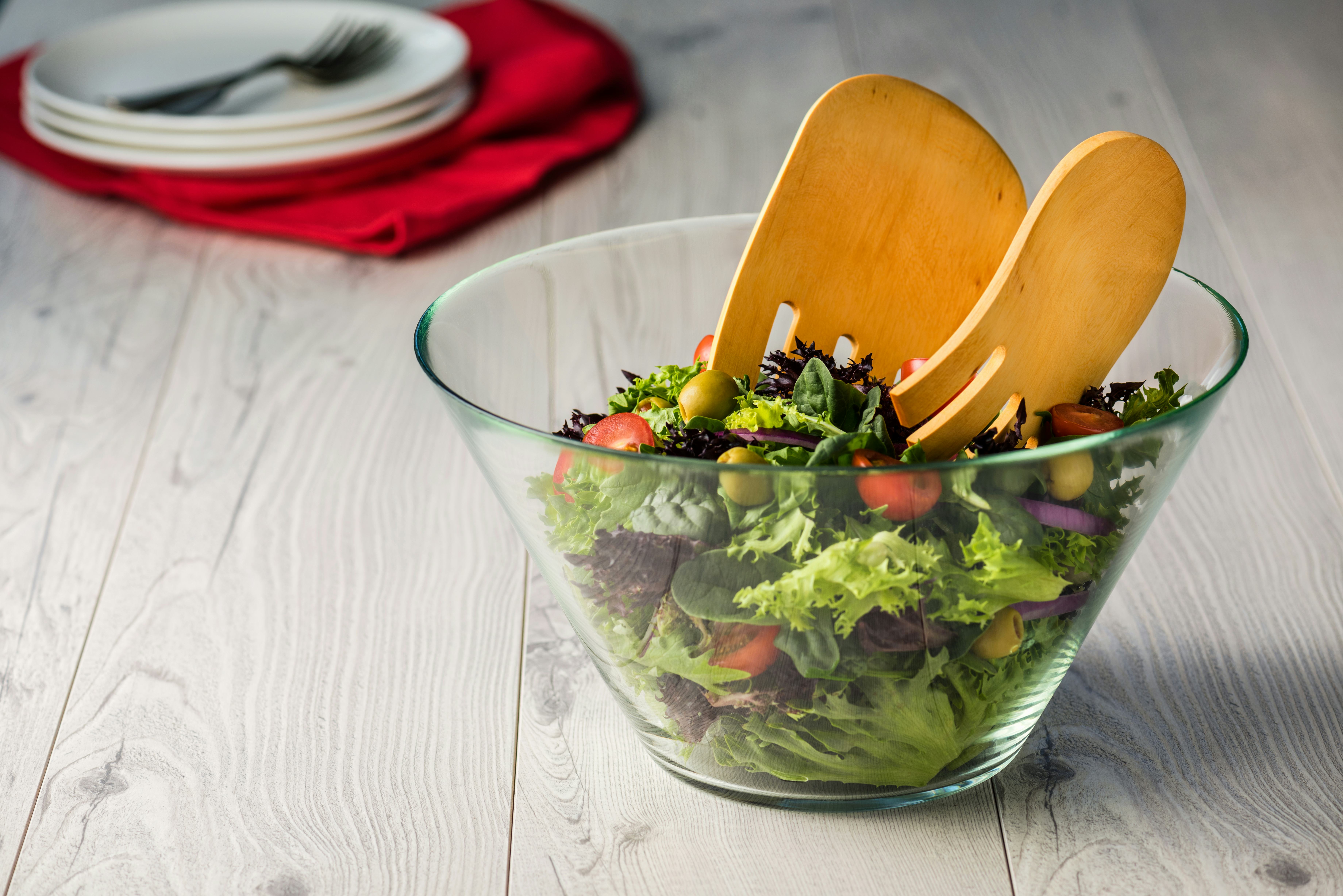 The Five Best Salad Tongs   8843ed97 1c52 4fcf Bf19 451469497899 Shutterstock 567052873 