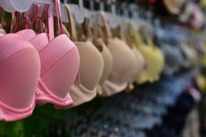 Experts say choosing the right bra can keep itchy nipples from driving you crazy, too.