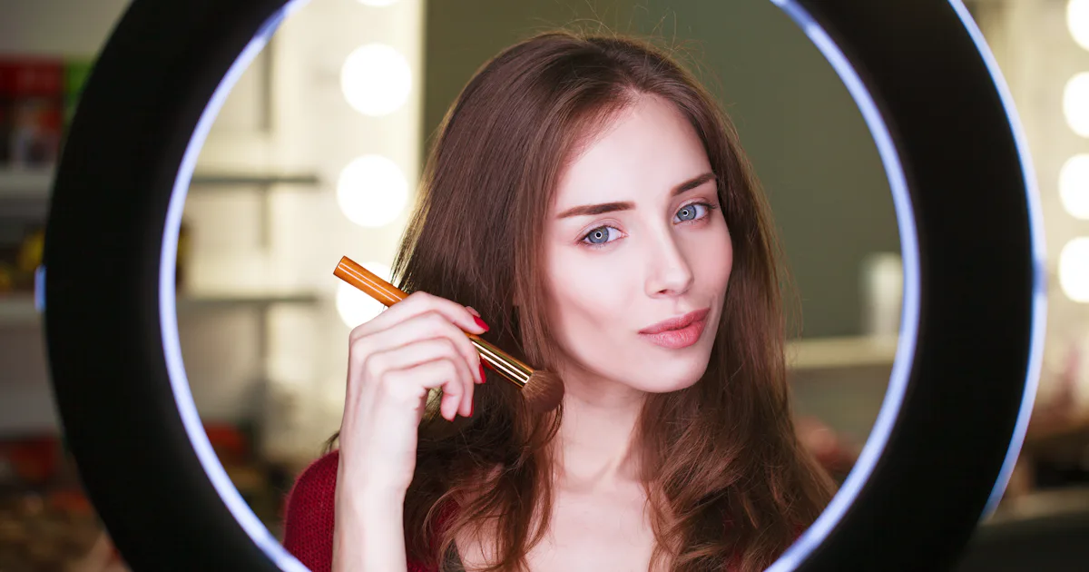 The 3 Best Ring Lights For Makeup