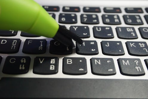 dust vacuum cleaner with brush for keyboard