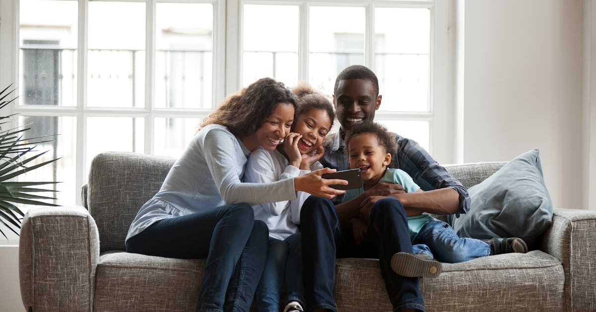 12 Best iPhone Family Game Apps