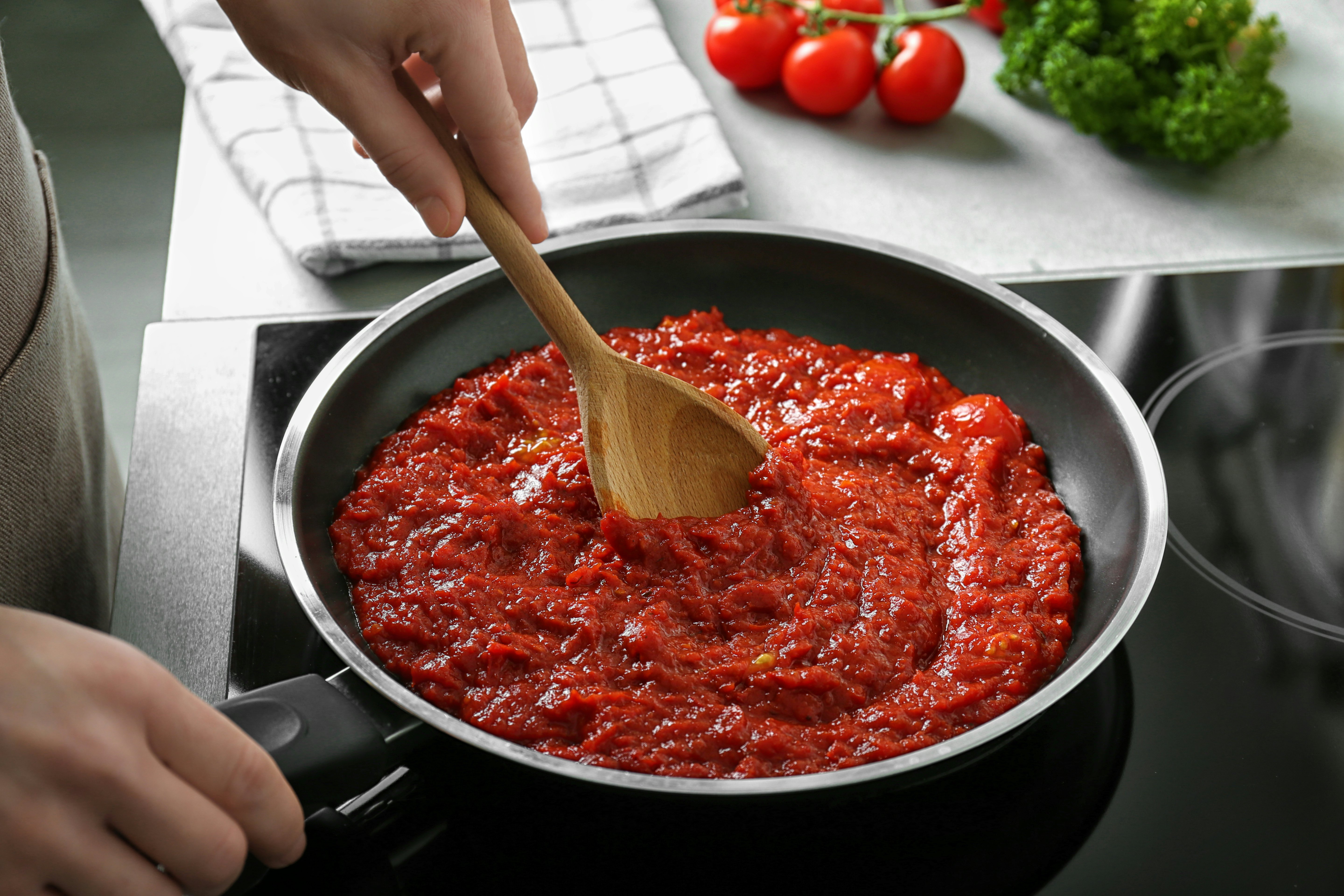 plain pasta sauce no chunks of tomato