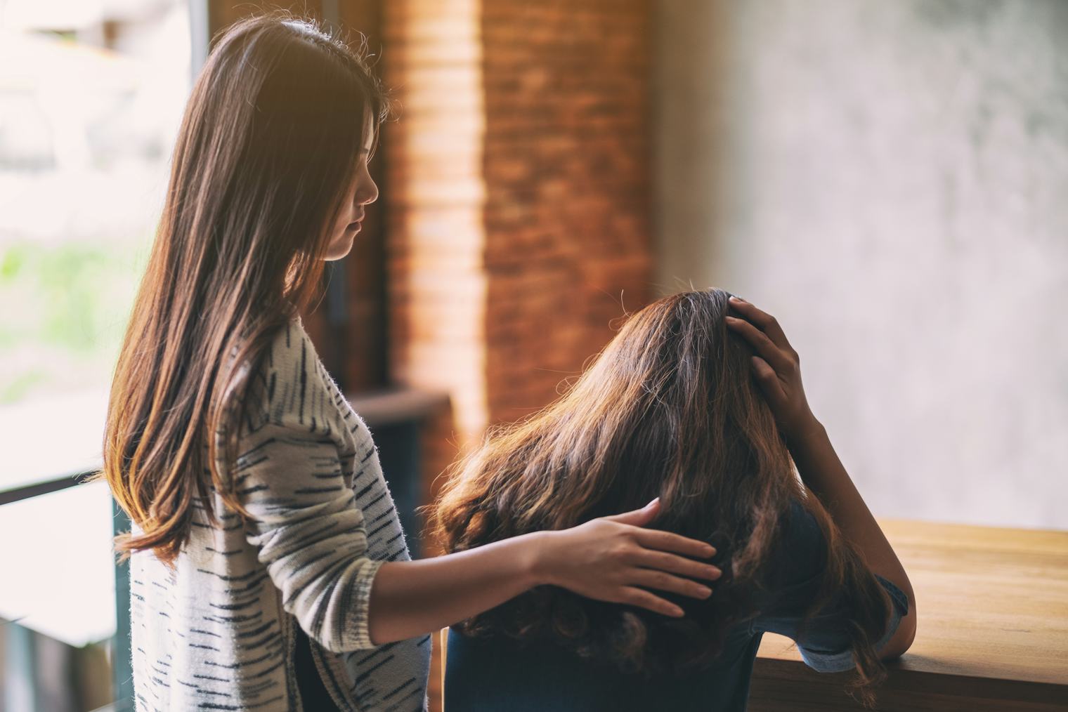 10 Ways To Help Your Partner Cope With Loss 10-ways-to-help-your-partner-cope-with-loss