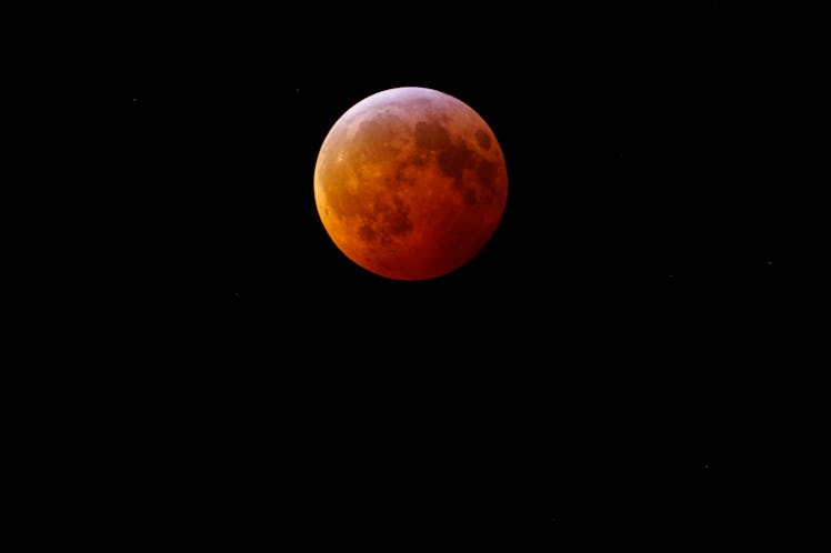 View of the Super Blood Wolf Moon lunar eclipse of 20 January 2019 seen from New Jersey, USA