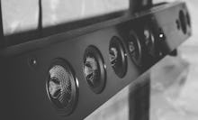 Multichannel soundbar with surround sound function