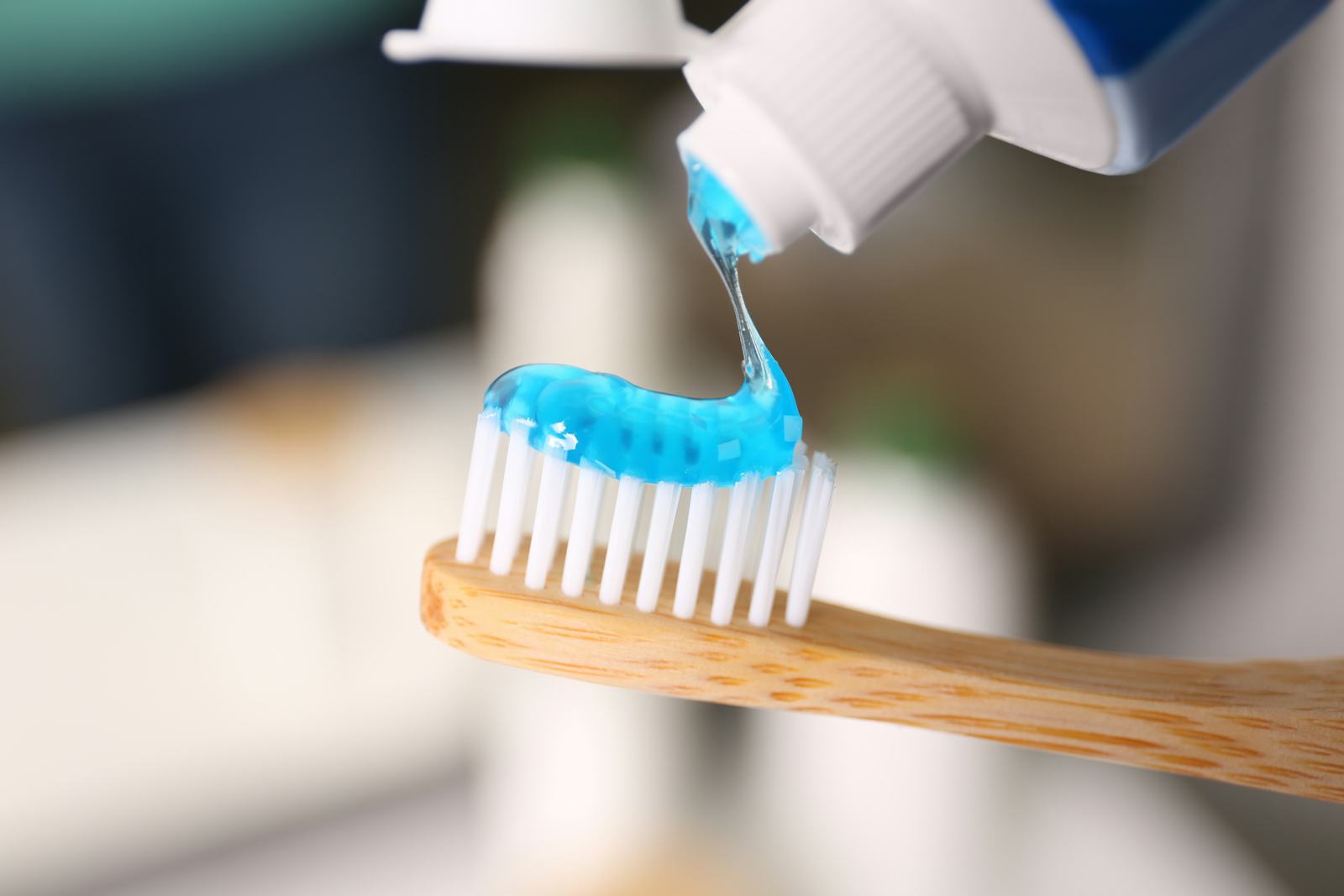 The 8 Best Toothpastes For Gums In 2022