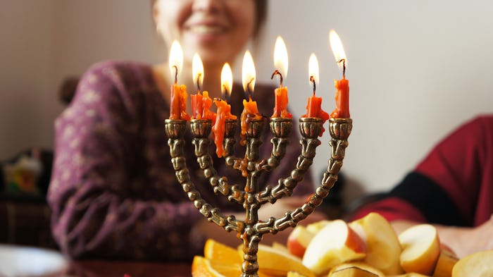 These funny Hanukkah memes will have you laughing for eight days straight.