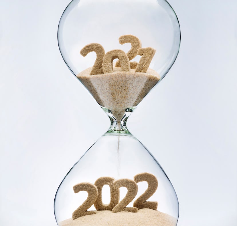 These are the 14 best "Leaving 2019, Entering 2022" memes on Twitter right now.