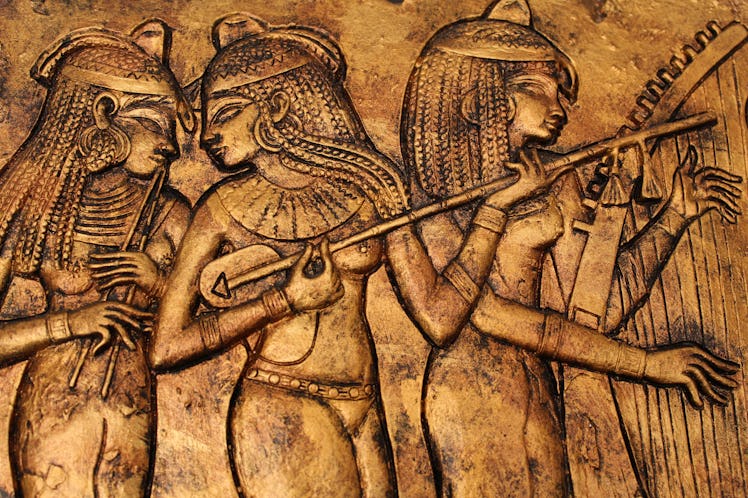 ancient egyptian women in bronze relief