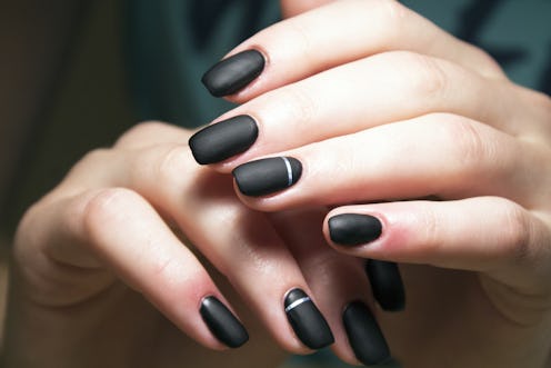 minimalistic black matt manicure