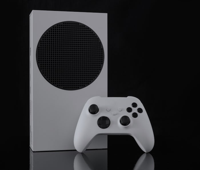 Next gen console and controller