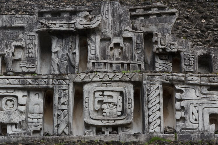 mayan scultpure and carvings