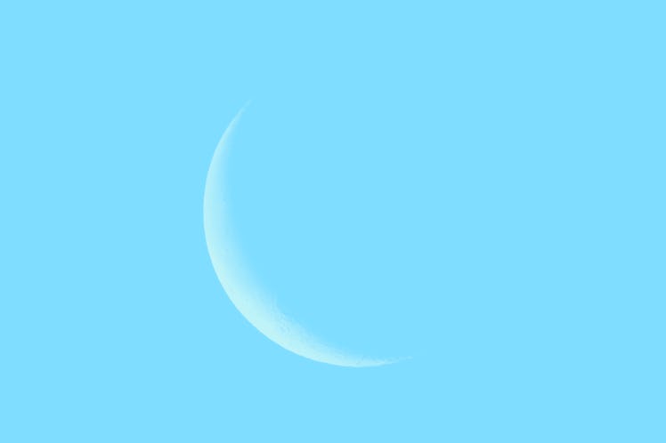 What is a new moon? The spiritual meaning will help you.