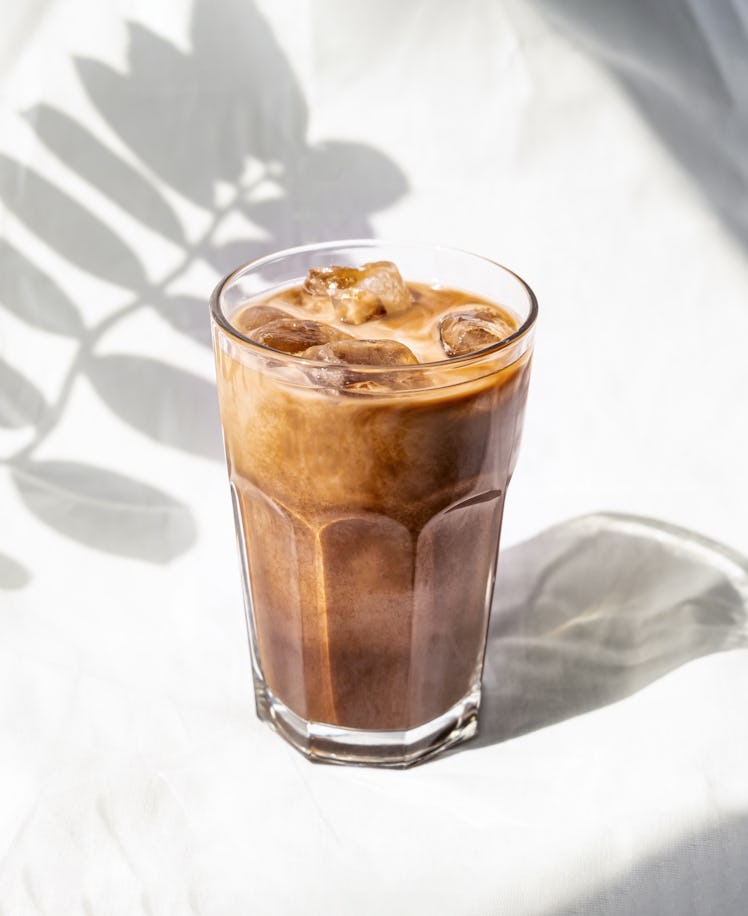 These National Cold Brew Day 2021 deals include free sips. 