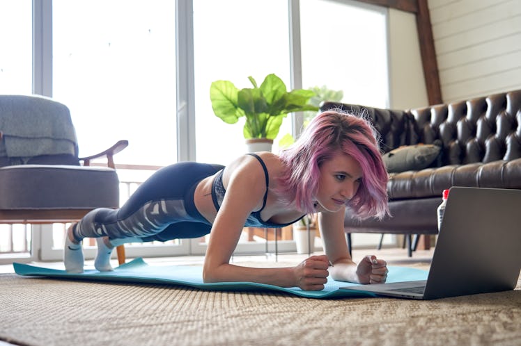 How to do core stability exercises, according to trainers.