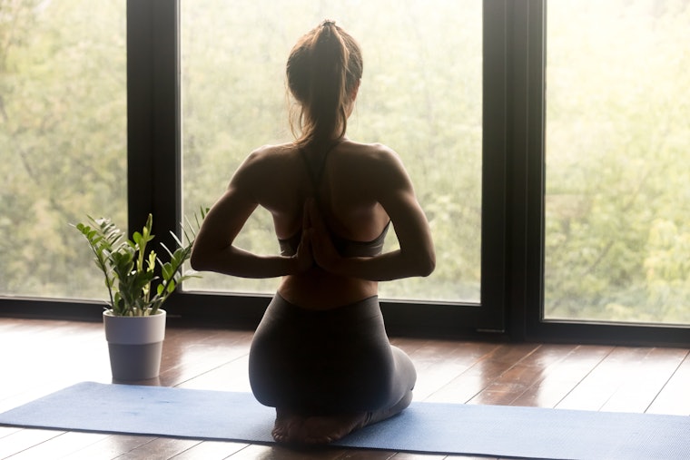 6 Breathwork Exercises That Experts Say Ease Stress & Anxiety