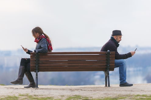 Experts reveal signs you can't trust your boyfriend or girlfriend.