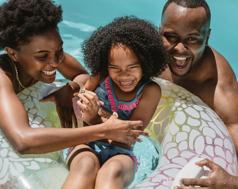 family on a pool float, the best pool floats