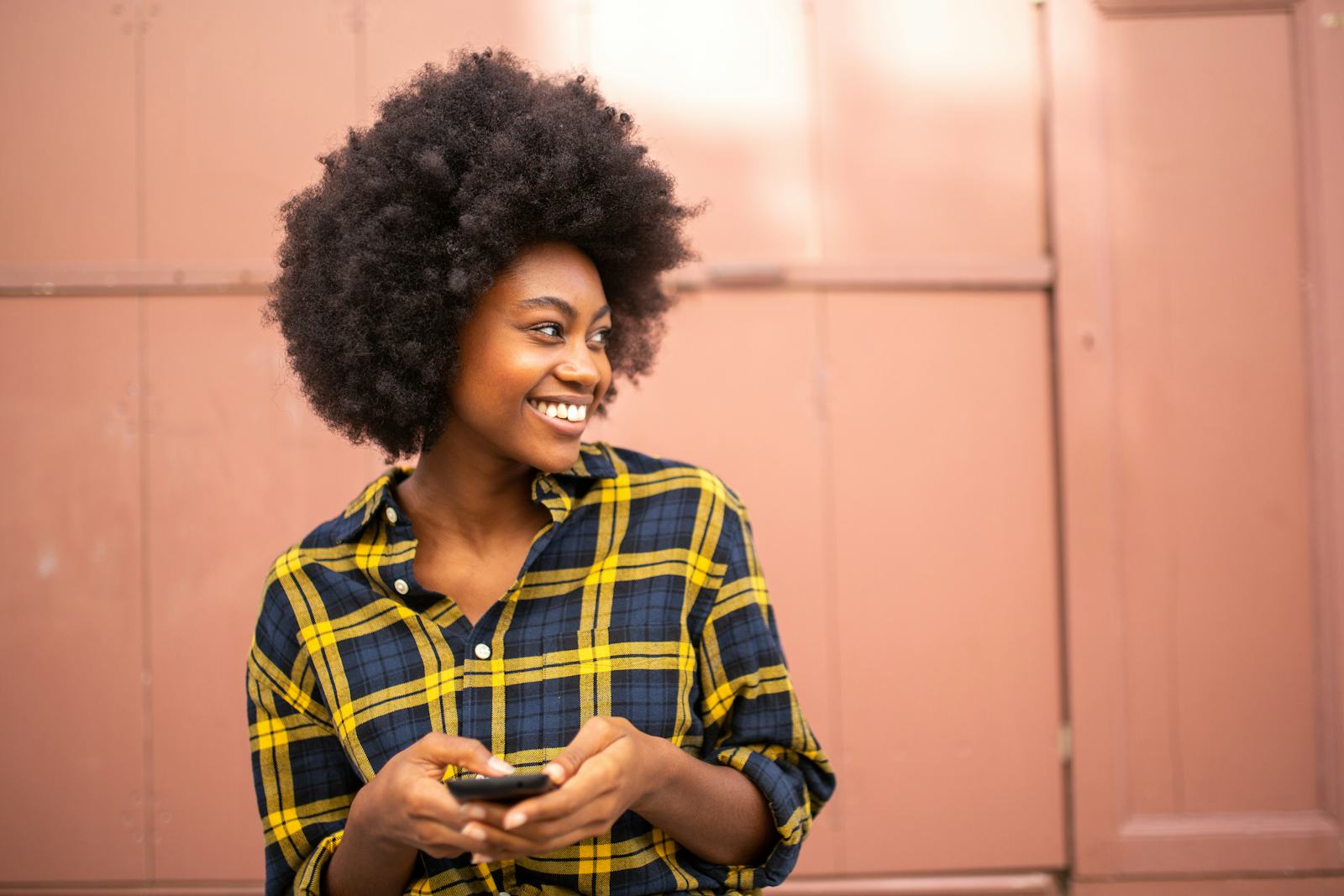 12 DIY Hair Masks For Curly Hair That Are Super Easy To Make