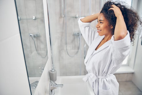 Wondering how to use leave-in conditioner? You're not alone: Leave-in conditioners can offer amazing...