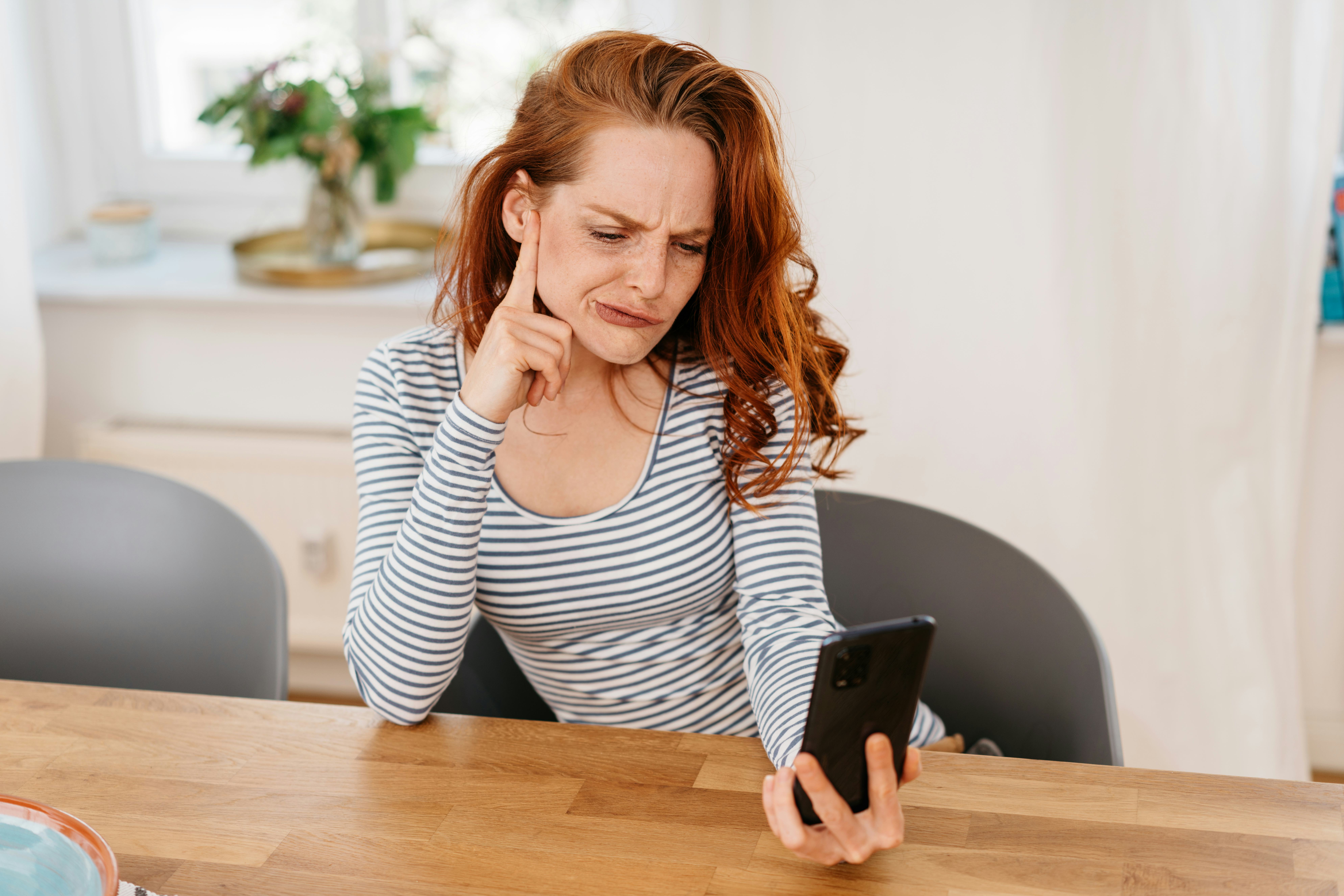 Selfies in a dirty mirror are a turn off.