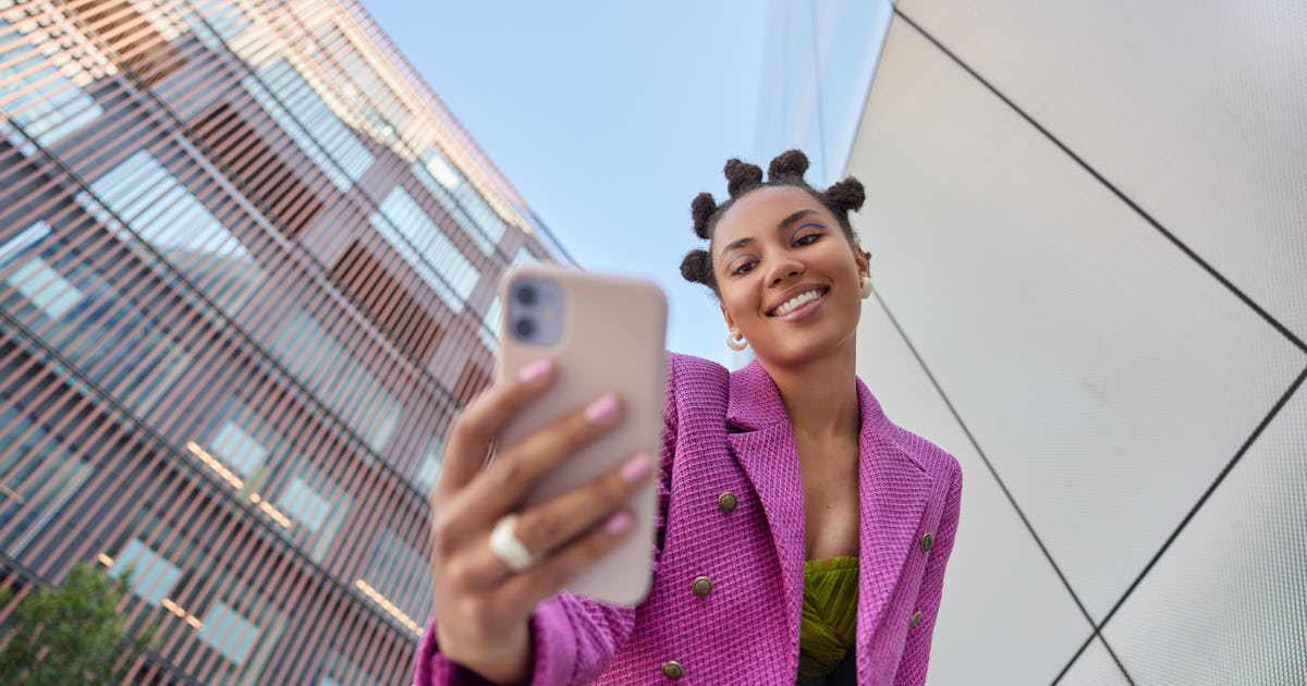 Funny Hinge Prompts: Make Your Profile Irresistible