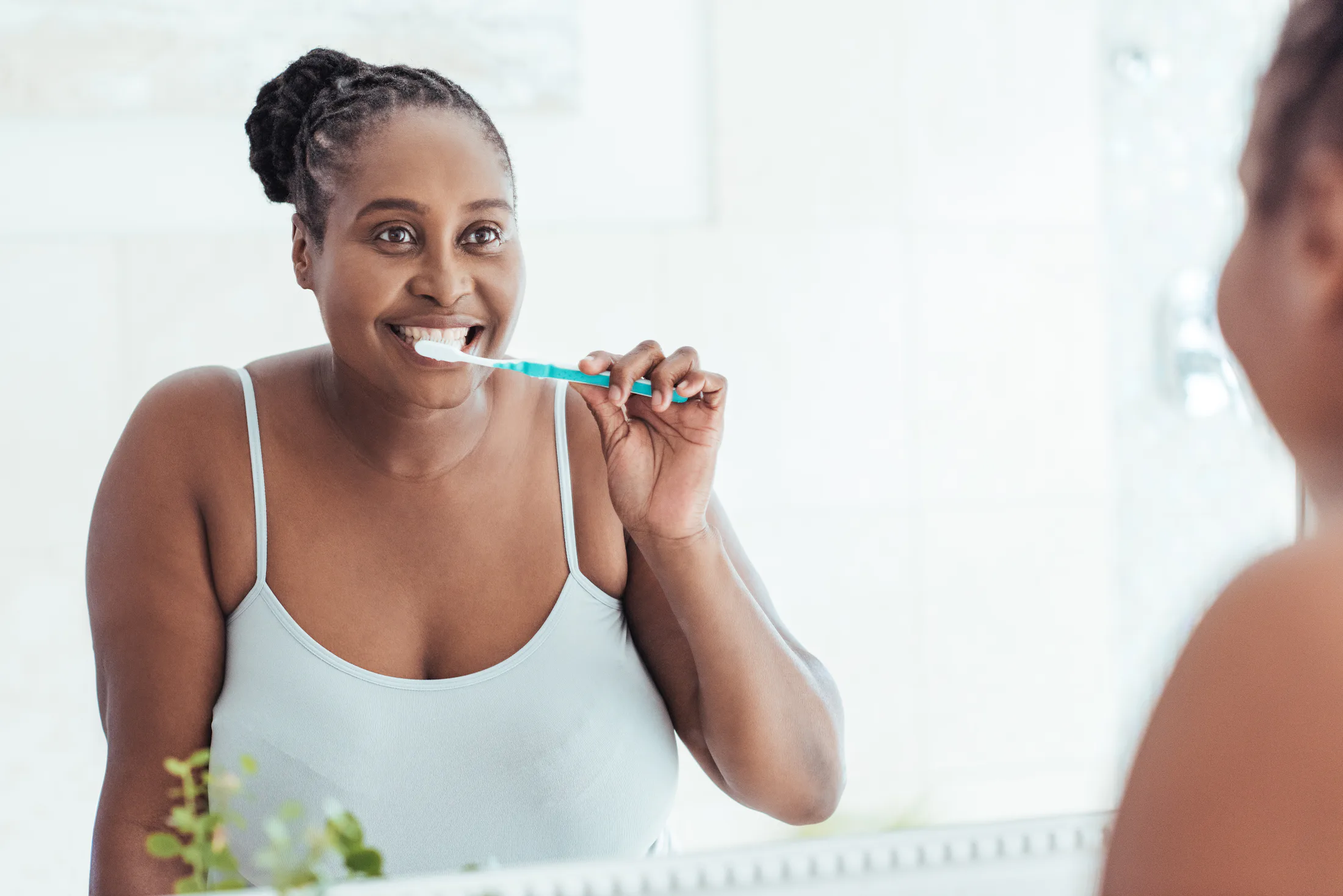 Bussel Teeth Can You Scale Your Own Teeth? Dentists Weigh In