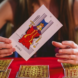 What does the Justice tarot card mean?