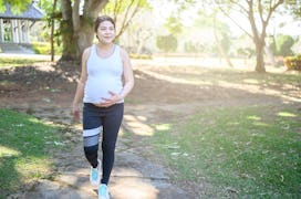Going for a walk is a great way to control your gestational diabetes.