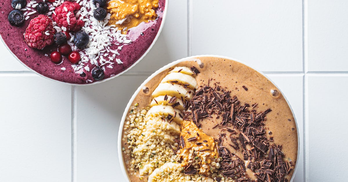 10 Simple DIY Smoothie Bowls To Keep You Energized All Day Long
