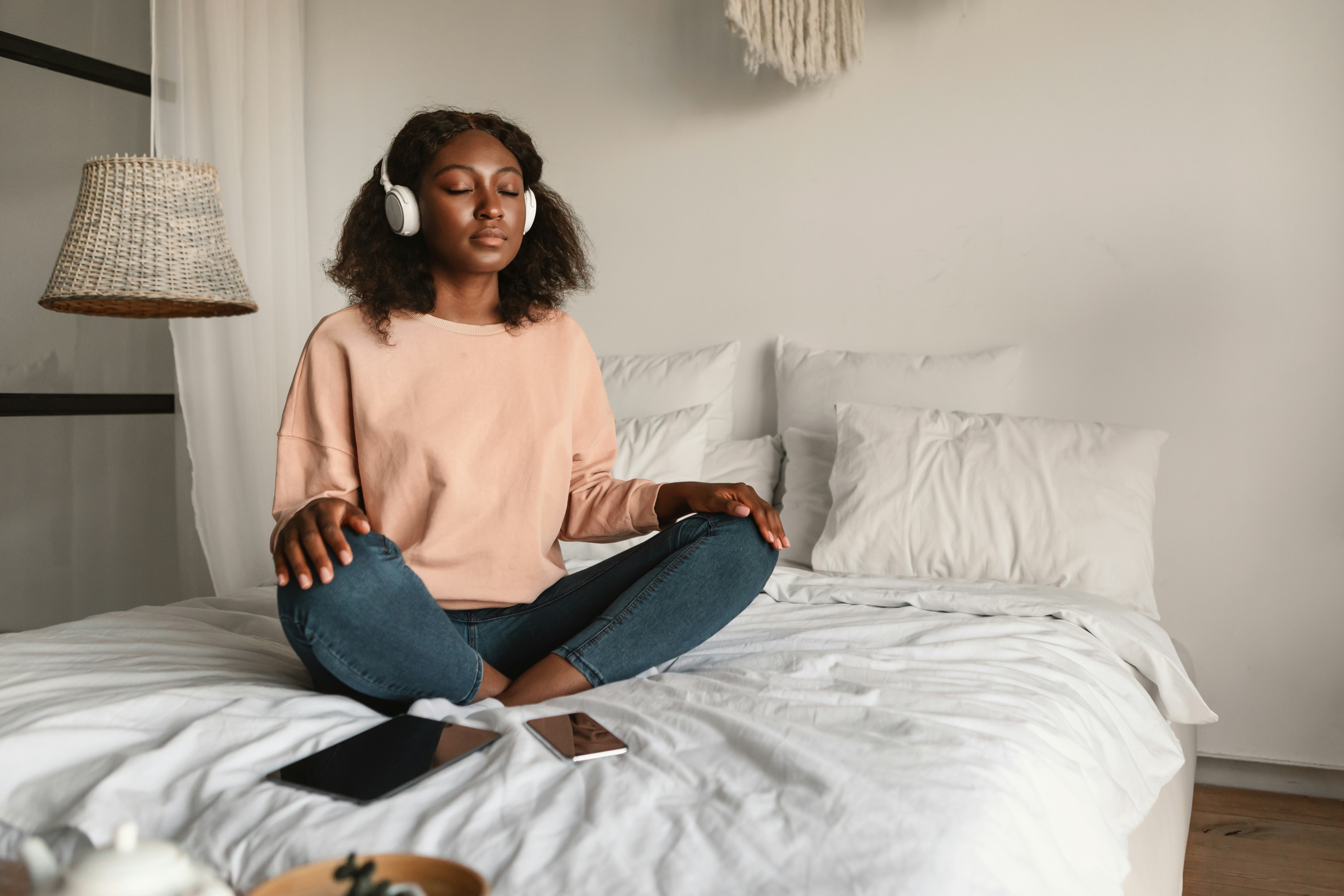 Headspace Benefits & Review: Is The Meditation App Worth The Hype?