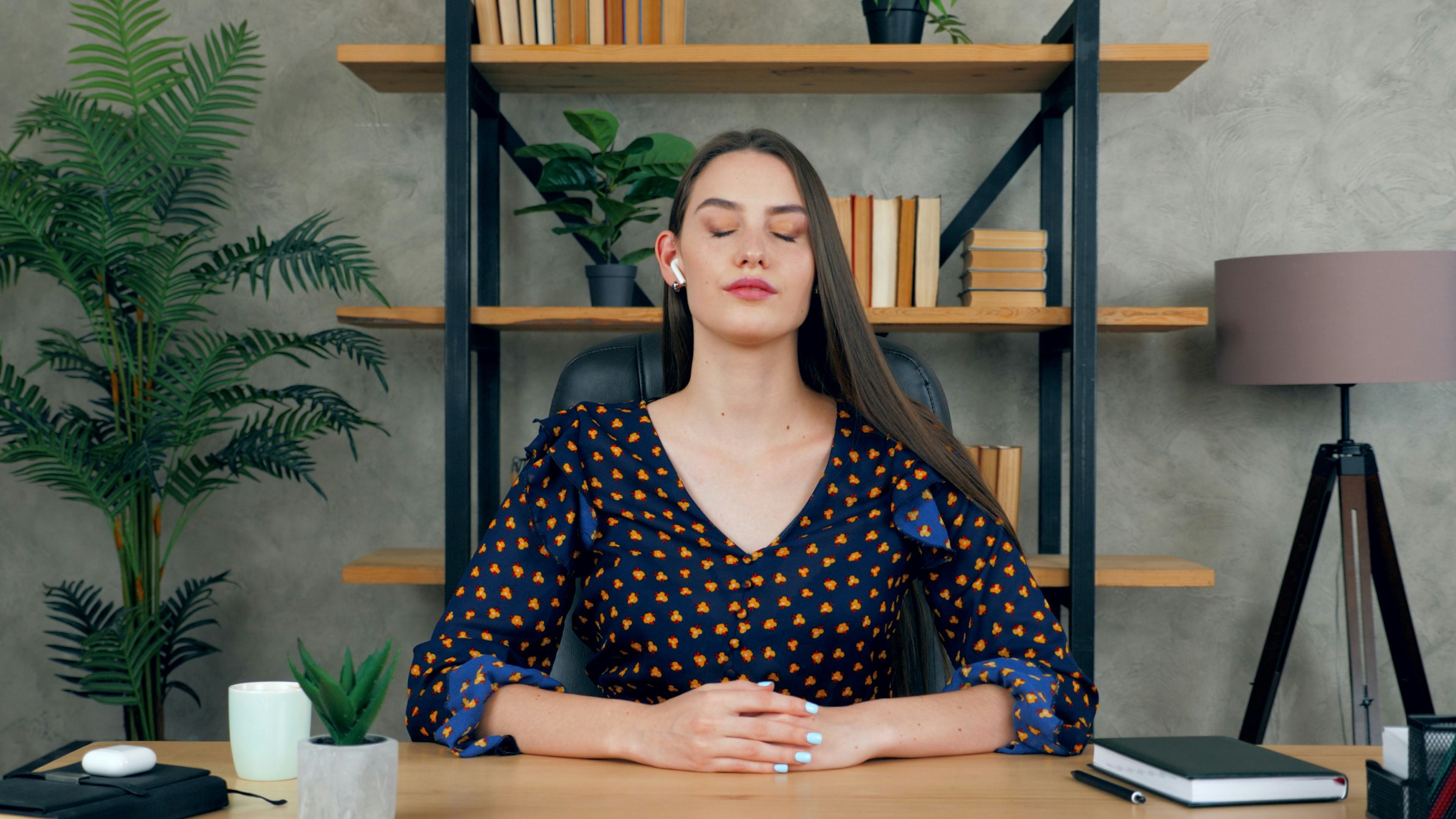 Headspace Benefits & Review Is The Meditation App Worth The Hype?