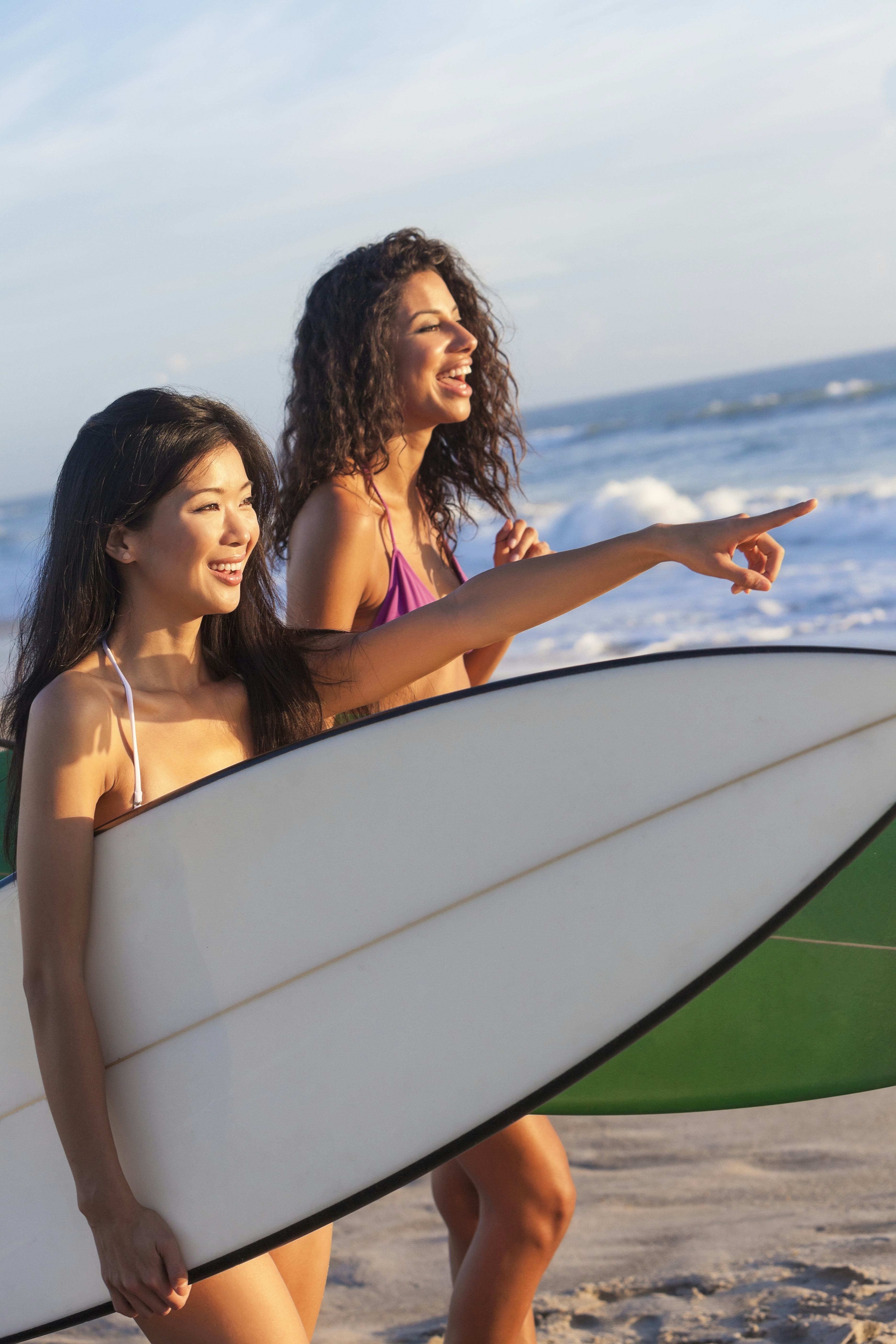 The best strength training exercises for surfers, according to fitness pros.