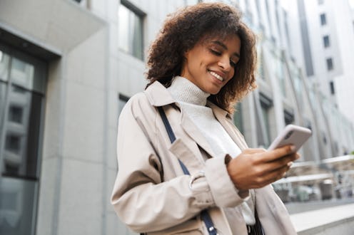 Some fun ideas of flirty games to play over text with your crush or S.O.