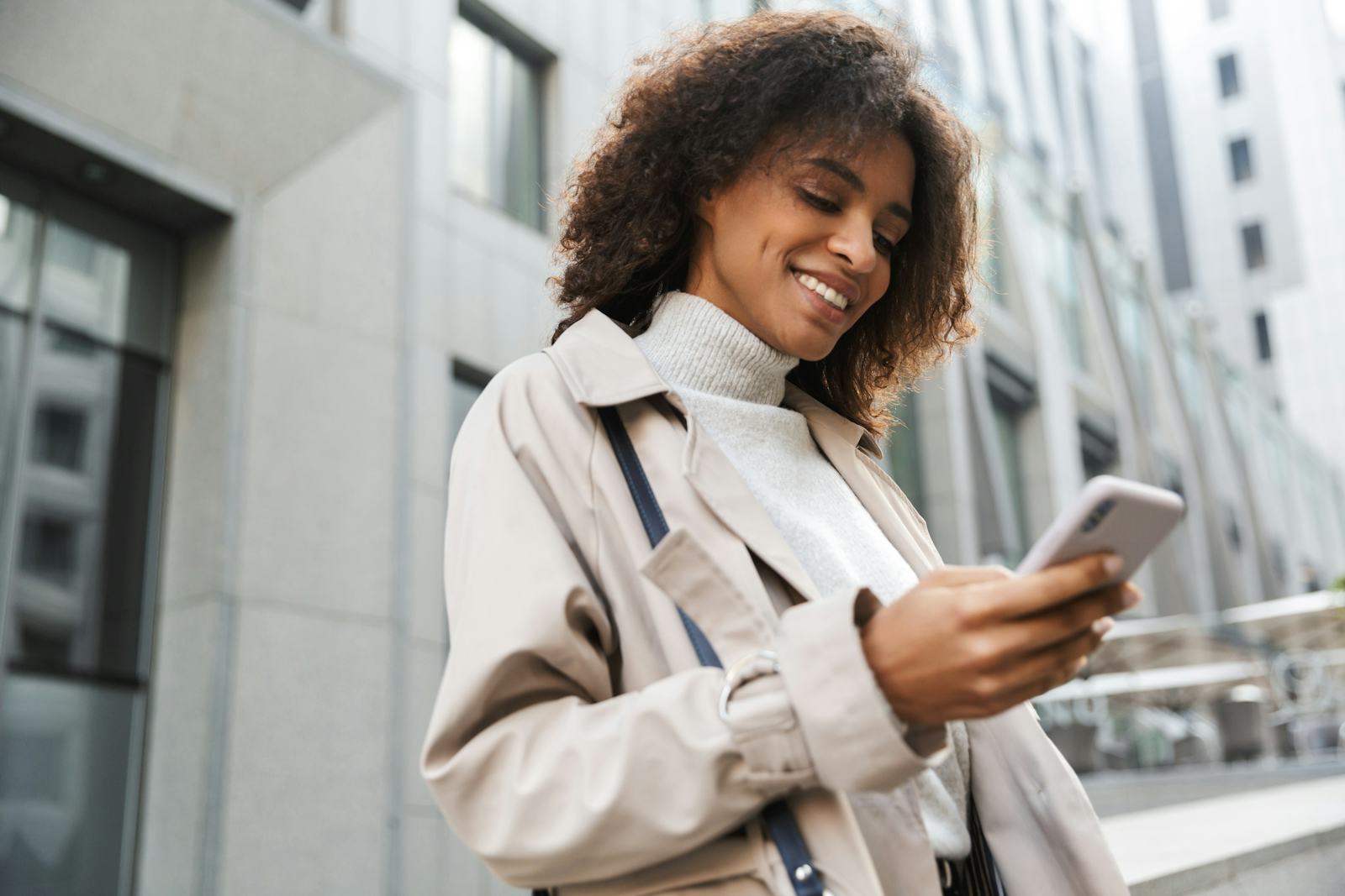 10 Flirty Games To Play Over Text With Your Crush