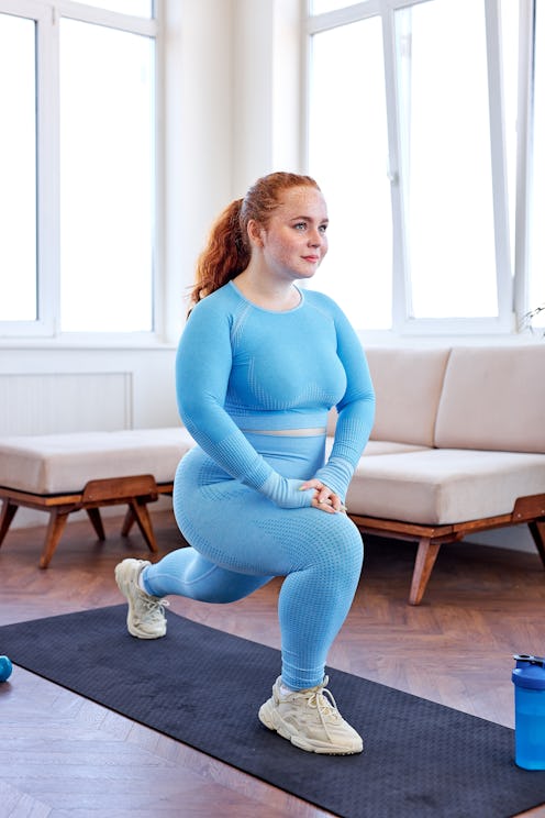 A roundup of leg calisthenics exercises to try for lower body strength.