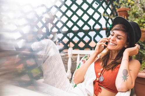 Here are 20 beach tattoos to inspire design ideas. From fine line waves to detailed sea turtles to n…