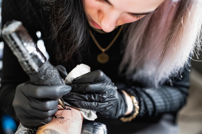 TikTokers are sending their ex's names to this tattoo artist for low-budget cover up ideas. The vide...