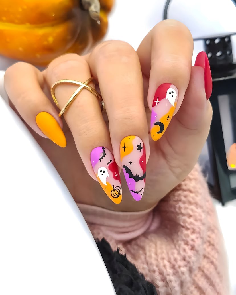 Elevate your Halloween spirit with spooktacular nail art! From eerie ghostly designs to creepy cobwe...