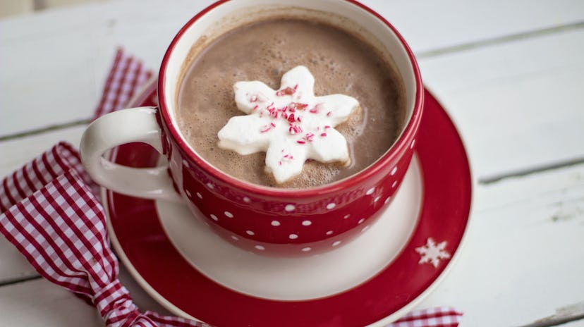 The holiday drink that matches Cancer's vibe is hot cocoa.
