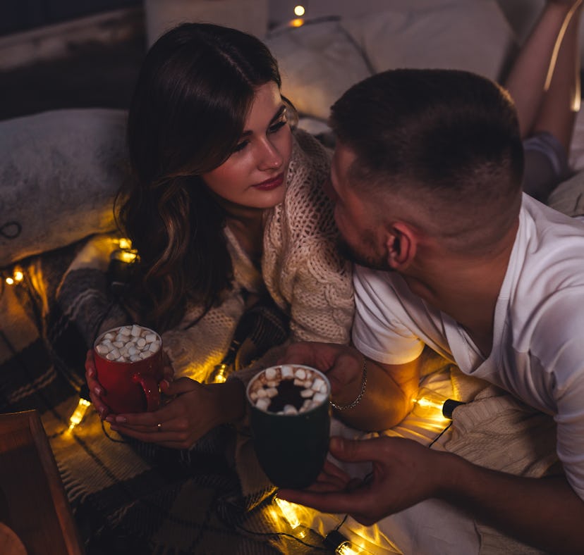 Movie nights at home are an easy and romantic buget-friendly date.